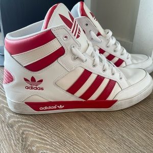 Adidas Mens Hard Court Hi fashion sneakers Model G24345.